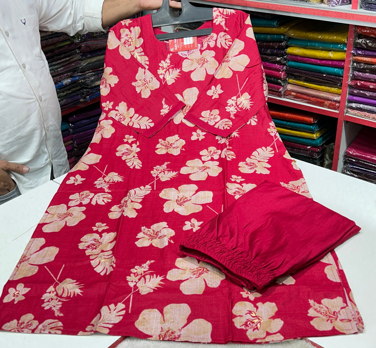 💯 premium quality
Gadwal cotton febric set
With digital design
Pant with pocket