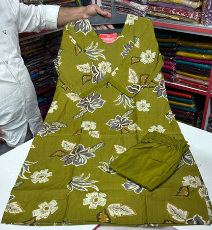💯 premium quality 
Gadwal cotton febric set
With digital design 
Pant with pocket