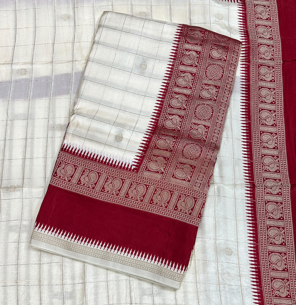 Premium Quality Pure Viscose Silk Saree With Zari Weaving Bentex Border & Peacock Design Rich Pallu & Contor Blouse 2